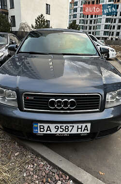 Седан Audi A4 2002 в Києві