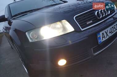 Седан Audi A4 2003 в Раздельной