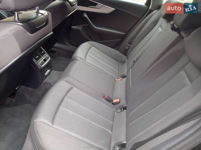 Универсал Audi A4 2018 в Коломые