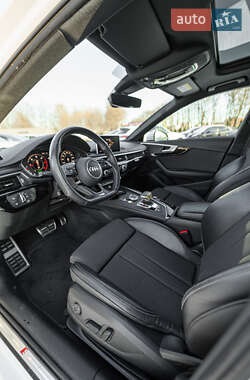 Универсал Audi A4 2019 в 