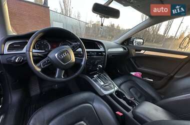 Седан Audi A4 2010 в Кривом Роге