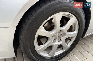 Седан Audi A4 2012 в 