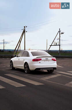 Седан Audi A4 2014 в Владимире