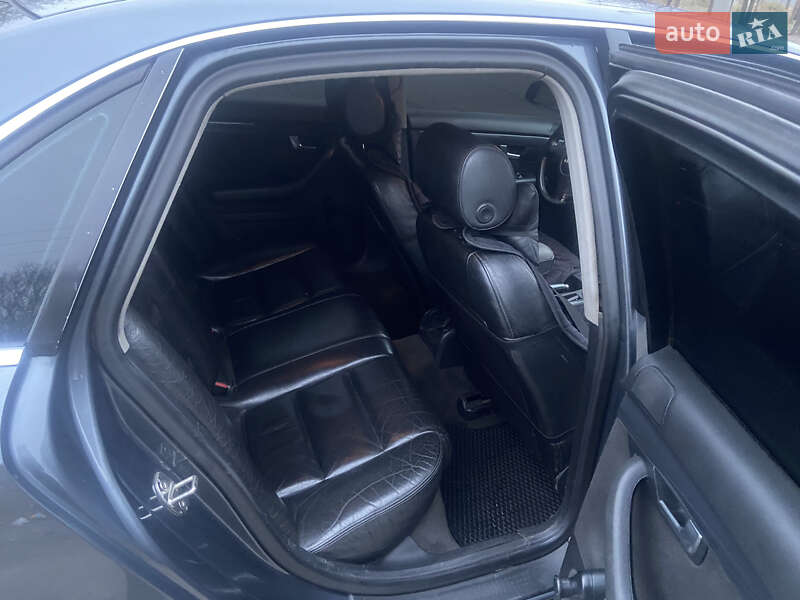 Седан Audi A4 2001 в Желтых Водах