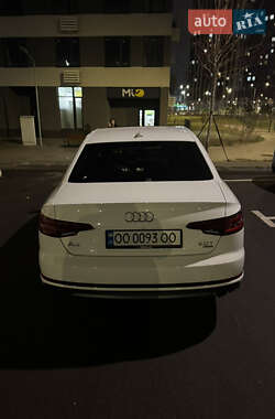 Седан Audi A4 2018 в 