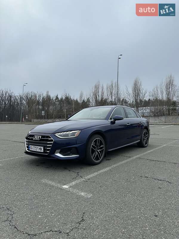 Седан Audi A4 2023 в Киеве