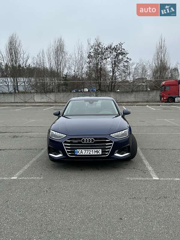 Седан Audi A4 2023 в Киеве