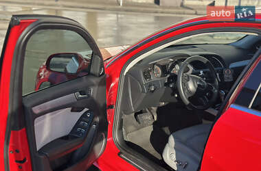 Седан Audi A4 2013 в 