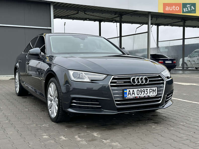 Седан Audi A4 2016 в Луцке