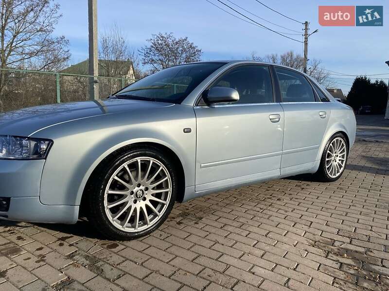 Седан Audi A4 2000 в Черновцах