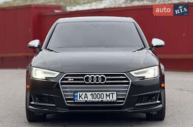 Седан Audi A4 2015 в Киеве