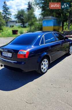 Седан Audi A4 2003 в 