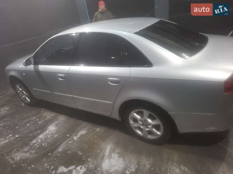 Седан Audi A4 2005 в Черновцах