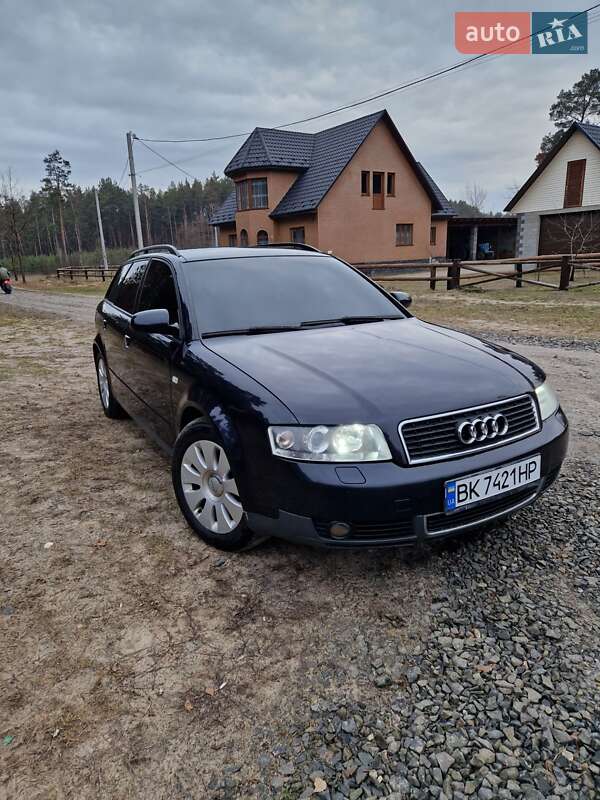 Універсал Audi A4 2001 в Володимирці