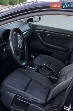 Універсал Audi A4 2001 в Володимирці