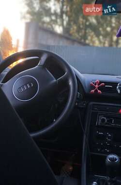 Універсал Audi A4 2001 в Володимирці