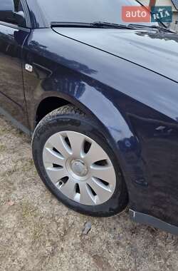 Універсал Audi A4 2001 в Володимирці