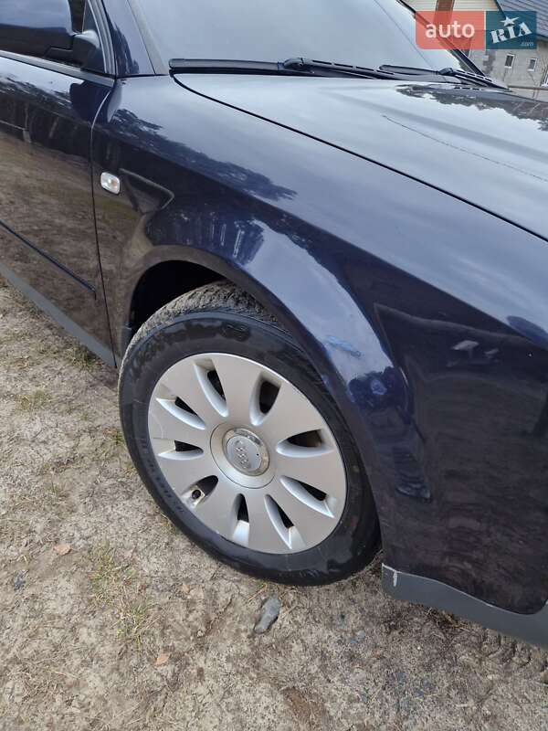 Універсал Audi A4 2001 в Володимирці