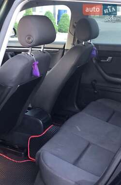 Універсал Audi A4 2001 в Володимирці