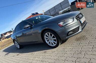 Седан Audi A4 2012 в Львові