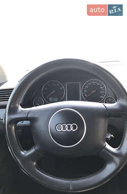 Универсал Audi A4 2002 в 