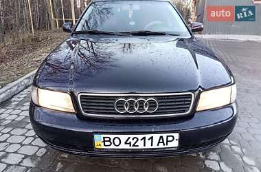 Седан Audi A4 1997 в 