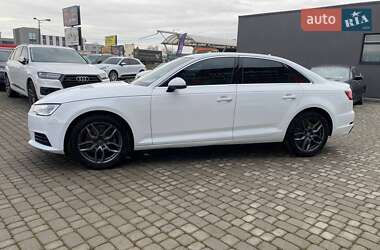 Седан Audi A4 2019 в Львові