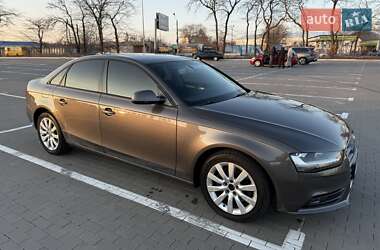 Седан Audi A4 2013 в Одесі