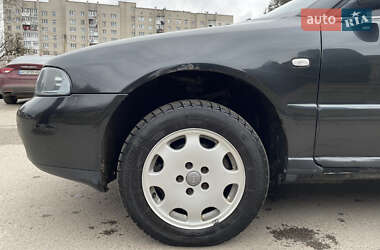 Седан Audi A4 1999 в Луцке