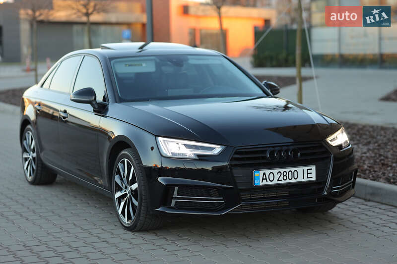 Седан Audi A4 2016 в Мукачево