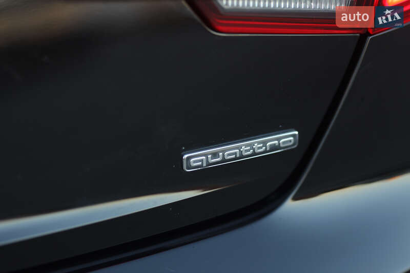 Седан Audi A4 2016 в Мукачево