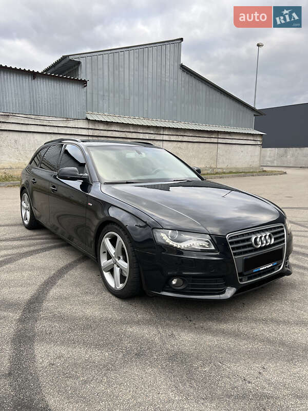Универсал Audi A4 2010 в Киеве