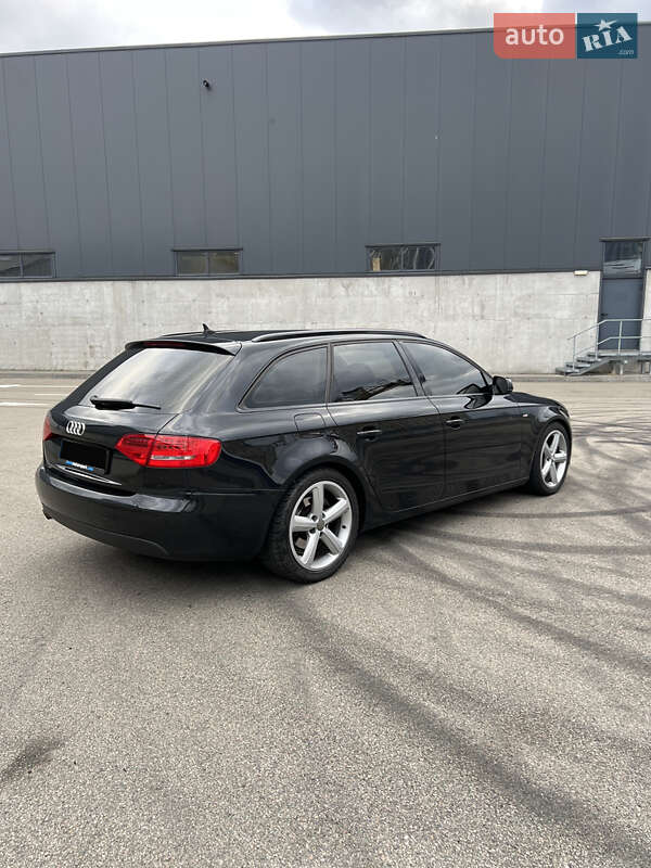 Универсал Audi A4 2010 в Киеве