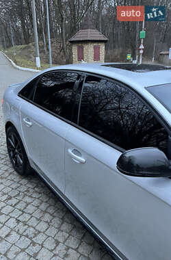 Седан Audi A4 2013 в Чернівцях