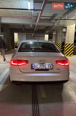 Седан Audi A4 2014 в 