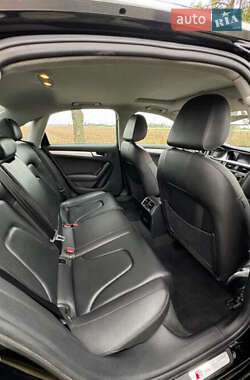 Седан Audi A4 2015 в 