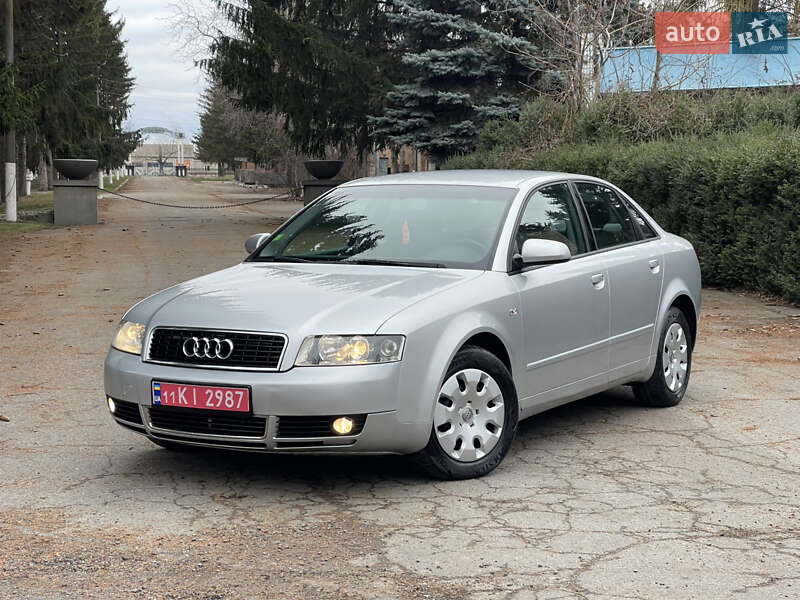 Седан Audi A4 2004 в Христиновке