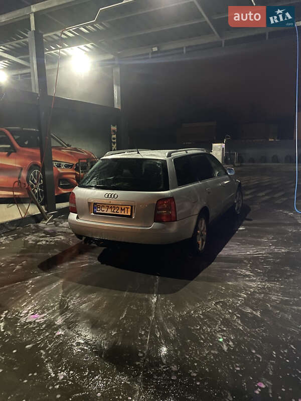 Универсал Audi A4 2000 в Львове