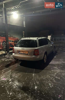 Универсал Audi A4 2000 в 