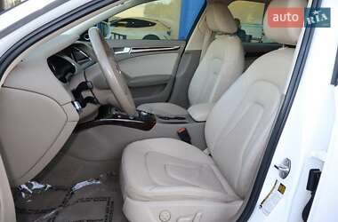 Седан Audi A4 2012 в 