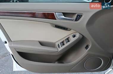 Седан Audi A4 2012 в 