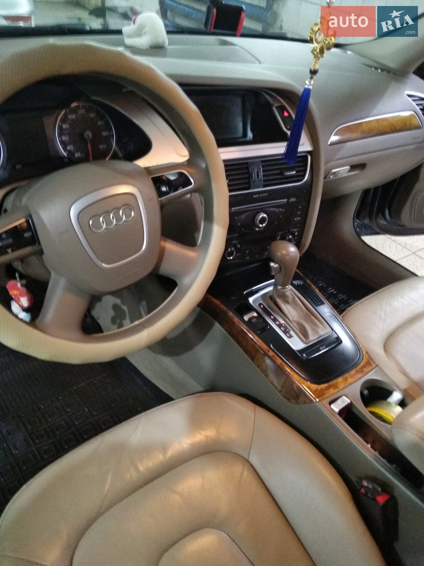 2011 Audi A4 - мініатюра 4