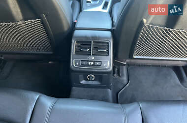 Седан Audi A4 2015 в Львові