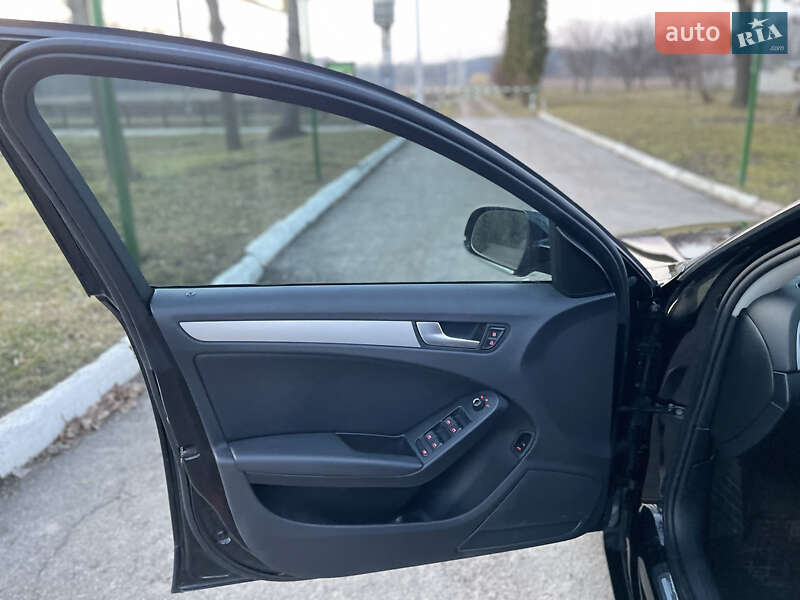 Седан Audi A4 2010 в Белой Церкви