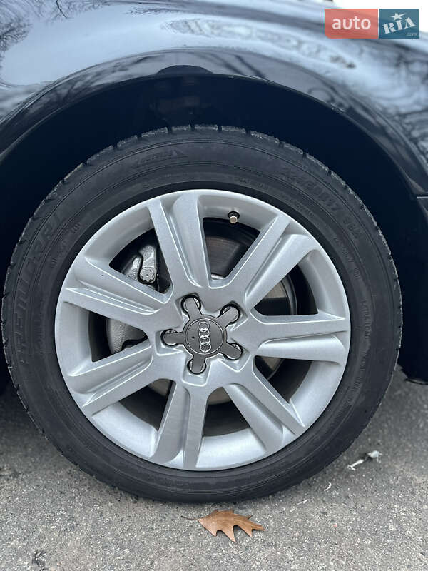 Седан Audi A4 2010 в Белой Церкви
