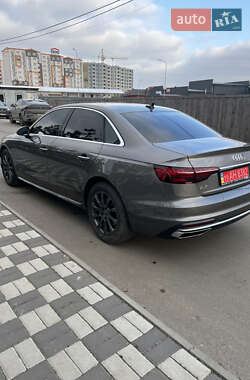 Седан Audi A4 2022 в Києві