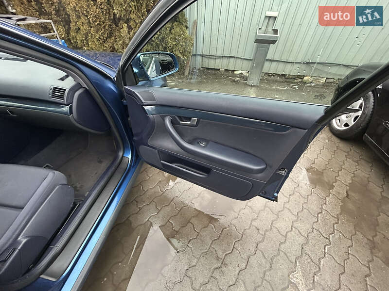 Універсал Audi A4 2004 в Луцьку