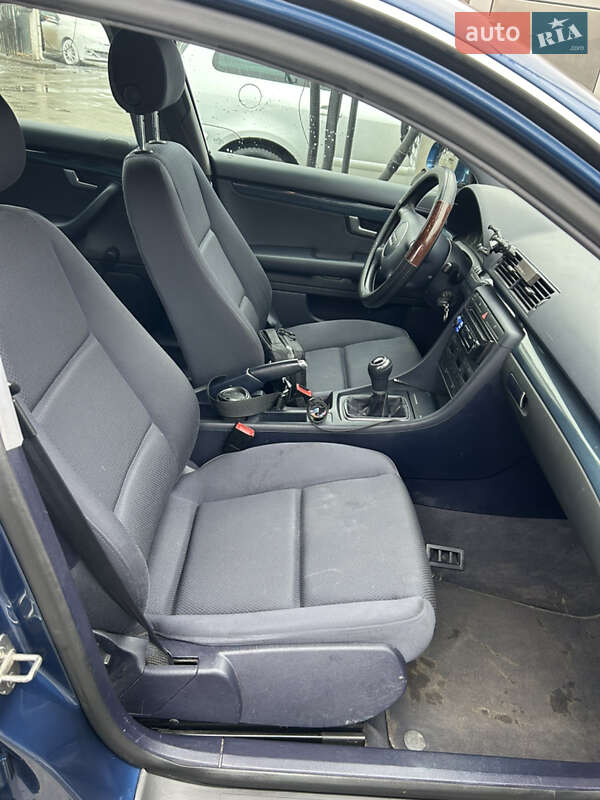 Універсал Audi A4 2004 в Луцьку