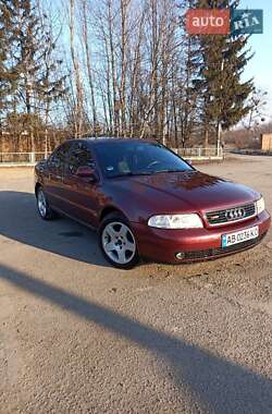 Седан Audi A4 2000 в Виннице