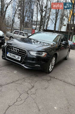 Седан Audi A4 2014 в Києві